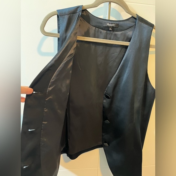 Madewell Button Front Vest Top in Stretch Satin - Picture 7 of 14